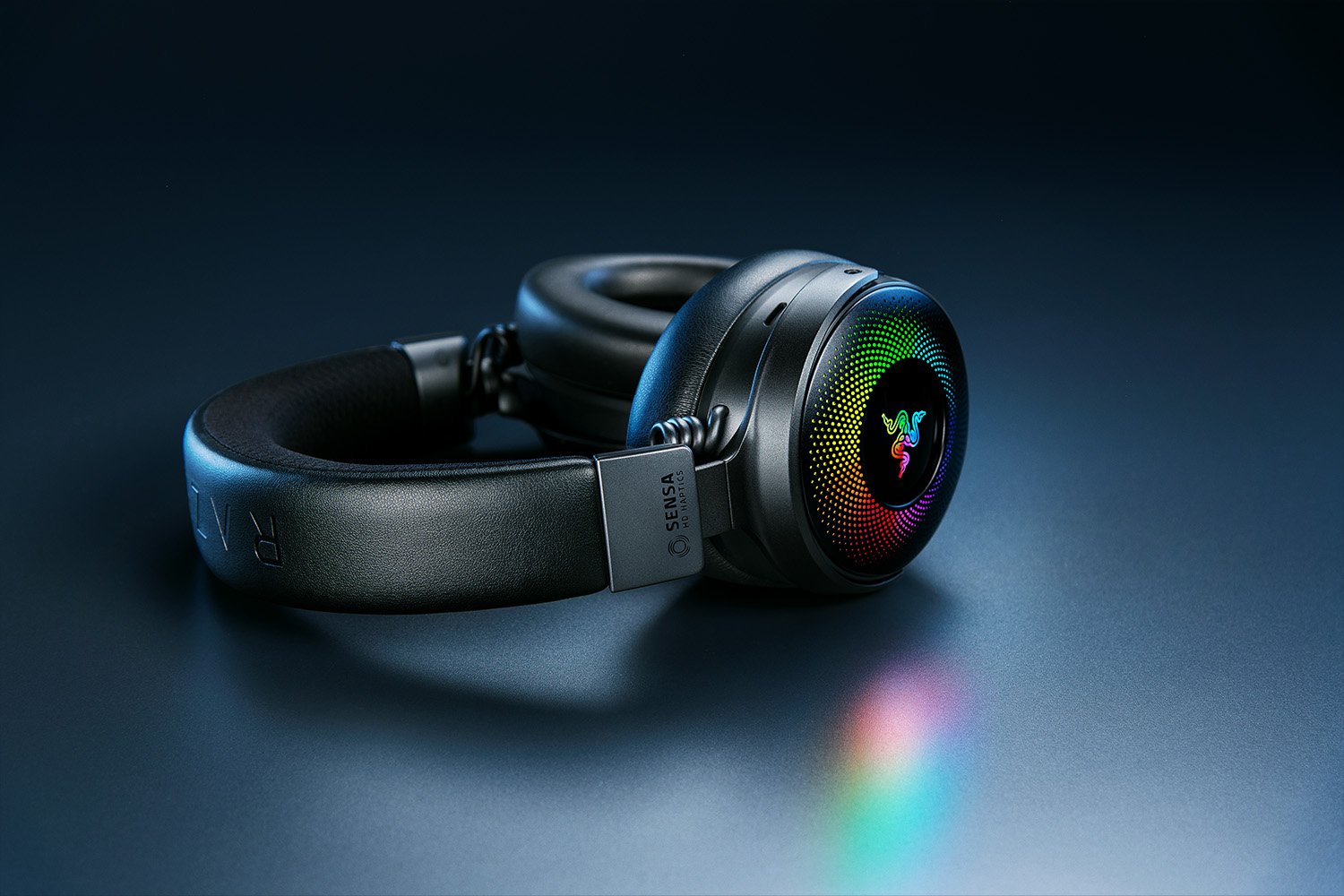 ヘッドホン Razer KRAKEN V4 PRO Купить Razer Kraken V4 Pro [RZ04-05160100-R3M1] в интернет