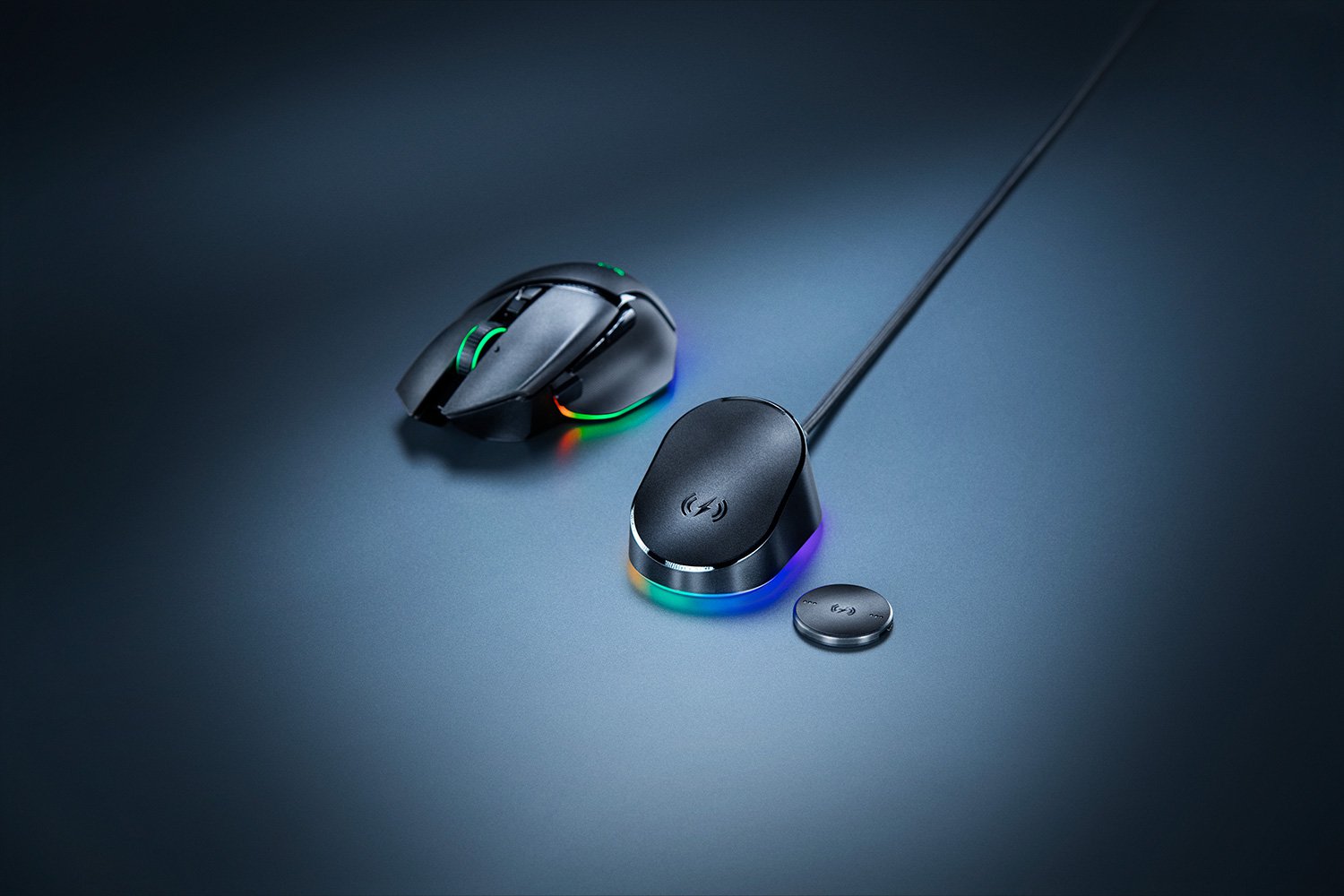Купить Razer Mouse Dock Pro + Wireless Charging Puck Bundle [RZ81